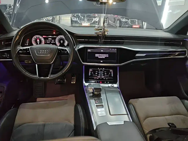 Audi A6L — Фото автомобиля 9