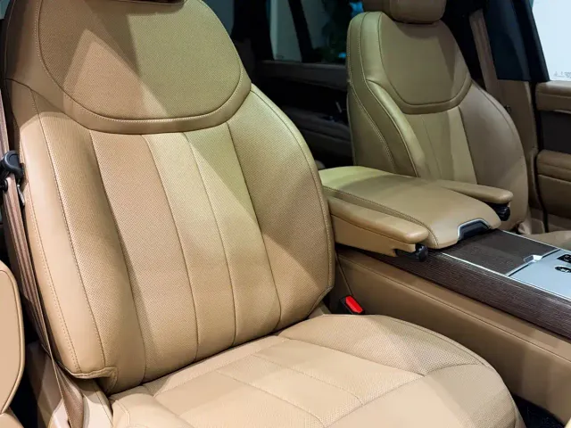 Land Rover Range Rover — Фото автомобиля 15