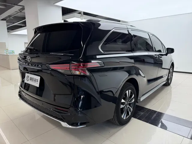 Toyota Granvia — Фото автомобиля 4