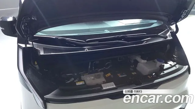 Kia PV5 — Фото автомобиля 6