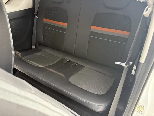 Wuling Hongguang Mini EV — Фото автомобиля 13