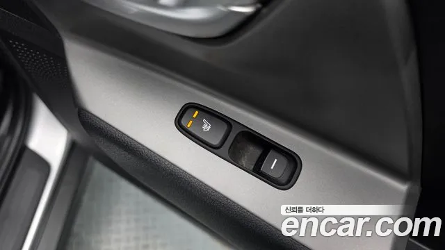 Kia Niro — Фото автомобиля 23