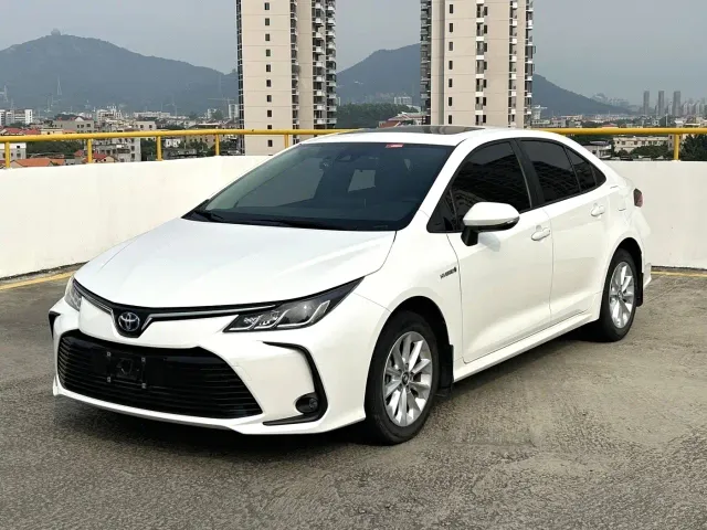 Фотография автомобиля — Toyota Corolla