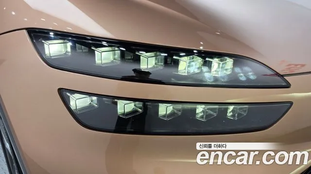 Genesis GV60 — Фото автомобиля 22