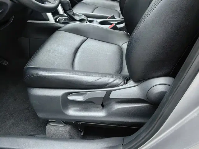 Toyota Corolla Cross — Фото автомобиля 20