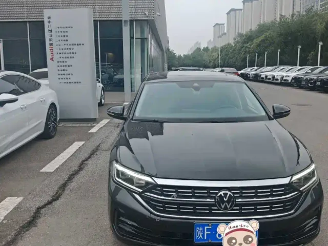 Фотография автомобиля — Volkswagen Sagitar