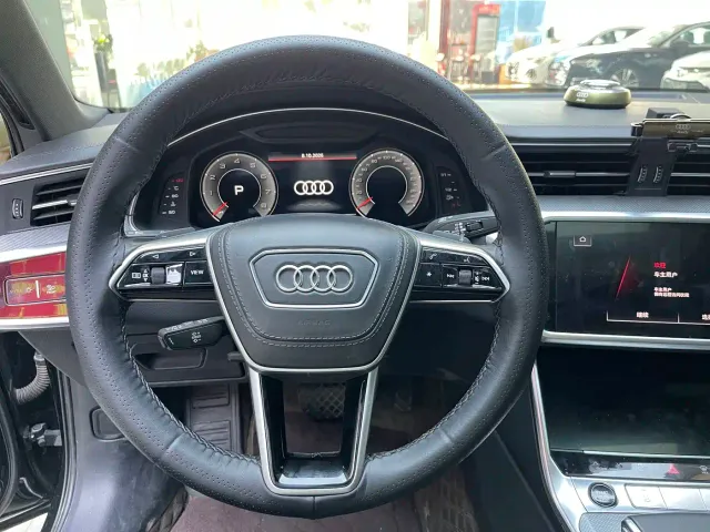 Audi A6L — Фото автомобиля 10