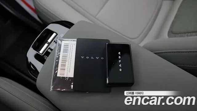 Volvo EX30 Cross Country — Фото автомобиля 17