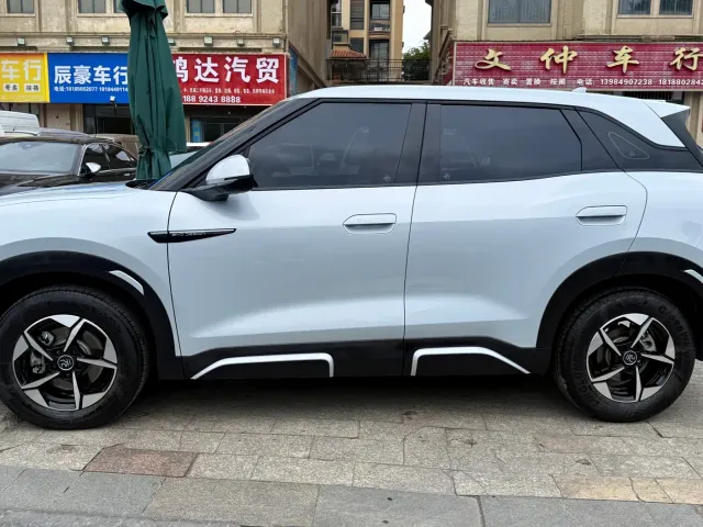 BYD Yuan UP — Фото автомобиля 7