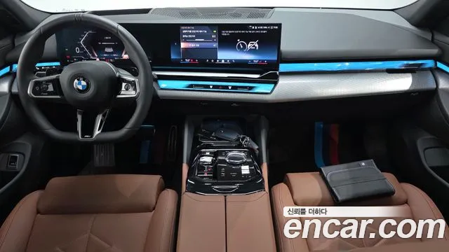 BMW 5 Series G60 — Фото автомобиля 6