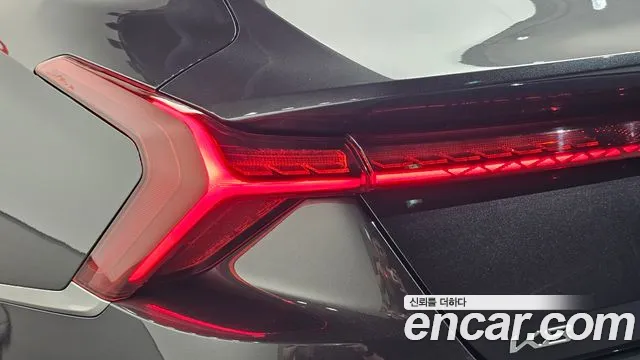 Kia K8 Hybrid — Фото автомобиля 8