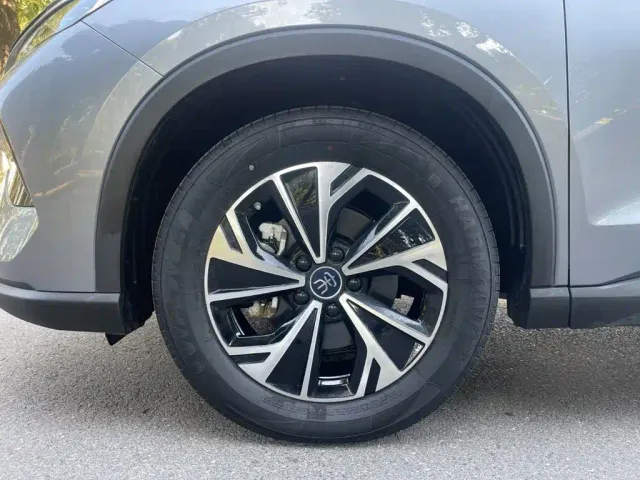 BYD Song Pro — Фото автомобиля 10