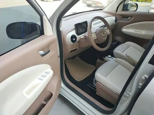 Wuling Hongguang Mini EV — Фото автомобиля 15