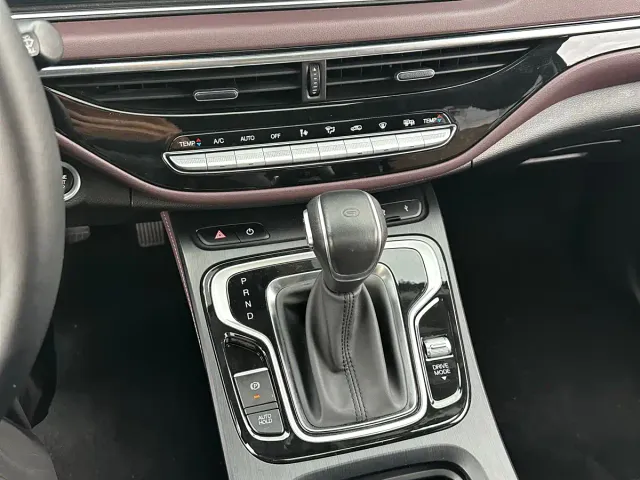 GAC Trumpchi M6 — Фото автомобиля 14