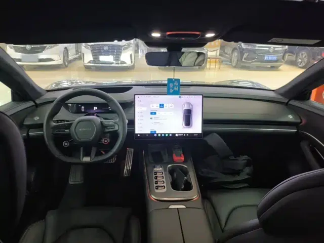 Xiaomi SU7 — Фото автомобиля 9