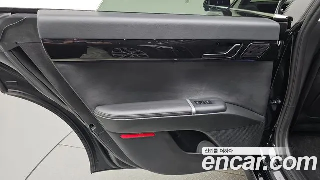 Hyundai Grandeur GN7 — Фото автомобиля 21