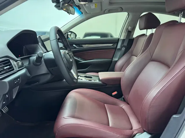 Honda Accord — Фото автомобиля 9