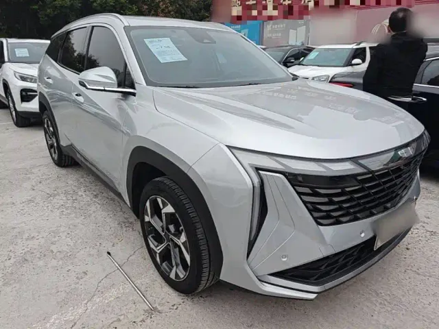 Geely Boyue L — Фото автомобиля 3