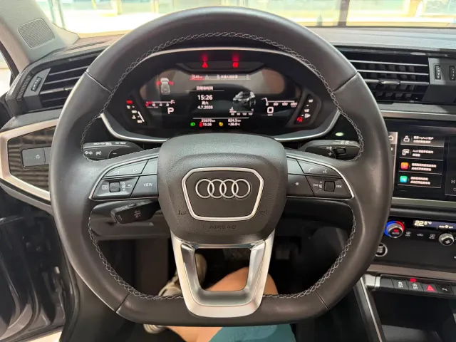 Audi Q3 — Фото автомобиля 12