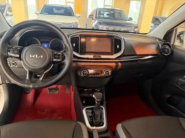 Kia KX1 — Фото автомобиля 10