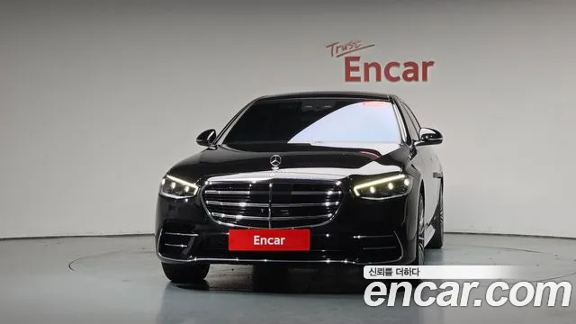 Mercedes-Benz S-Class — Фото автомобиля 3