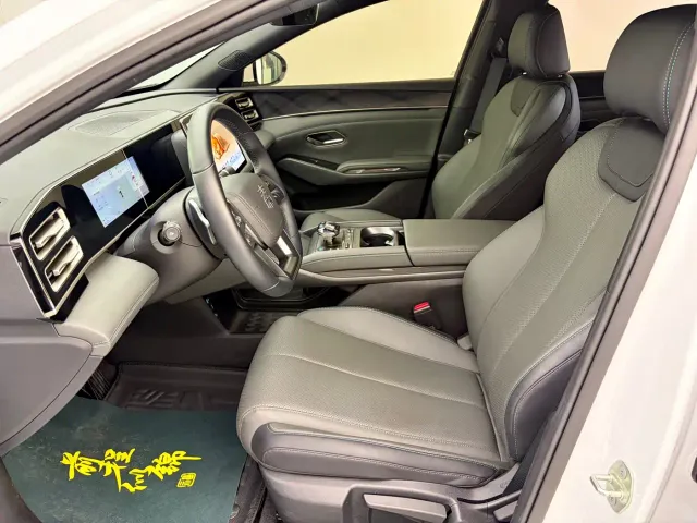 BYD Qin L — Фото автомобиля 19