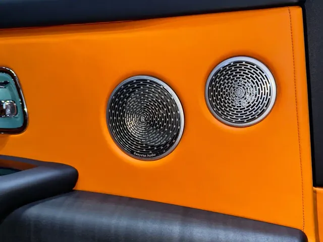 Rolls-Royce Cullinan — Фото автомобиля 23