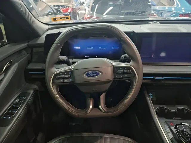 Ford Edge — Фото автомобиля 10