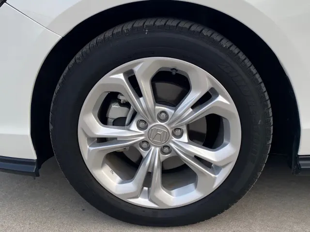 Honda Accord — Фото автомобиля 7