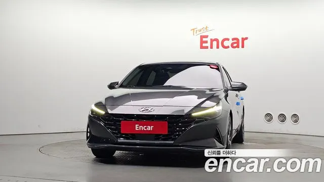 Hyundai Avante CN7 — Фото автомобиля 3