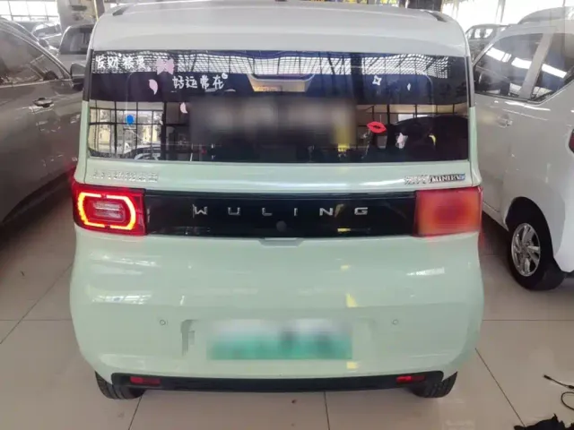 Wuling Hongguang Mini EV — Фото автомобиля 5