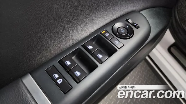Hyundai Grandeur GN7 — Фото автомобиля 30