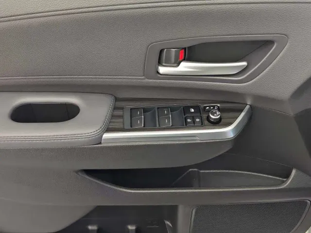 Toyota Sienna — Фото автомобиля 15