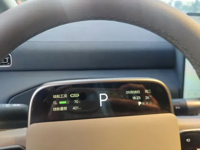 Li Auto MEGA — Фото автомобиля 7