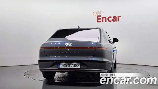 Hyundai Grandeur GN7 — Фото автомобиля 4