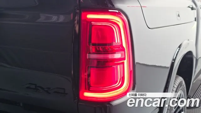 Dodge Ram Pickup — Фото автомобиля 8