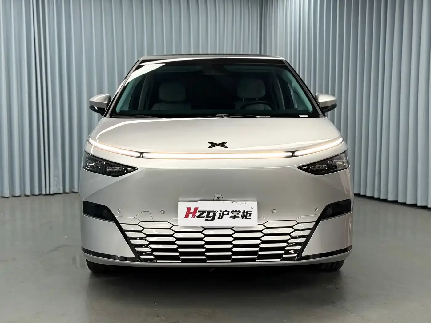 XPeng XPeng X9 2024 610 Long Range Pro — Фото автомобиля 2