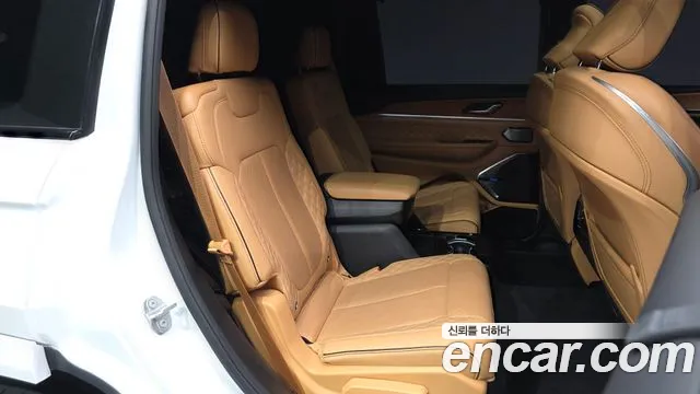 Jeep Cherokee Grand Cherokee(WL) L 3.6 Summit Reserve — Фото автомобиля 10