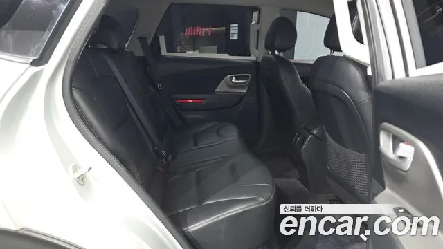 Kia Niro — Фото автомобиля 17