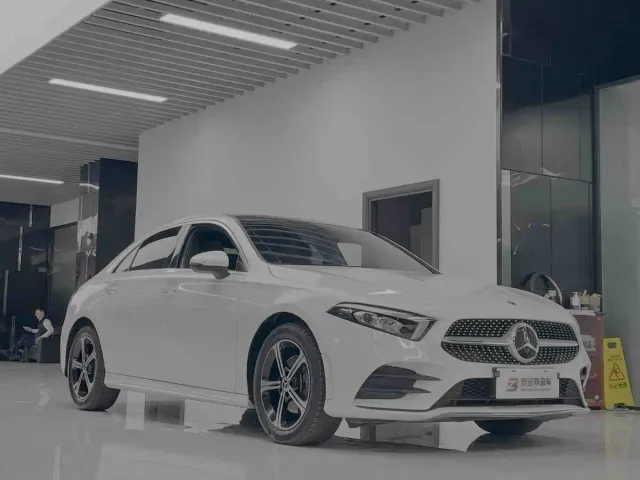 Mercedes-Benz A-Class — Фото автомобиля 3