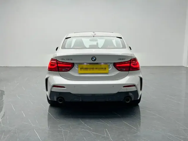 BMW 1 Series — Фото автомобиля 5
