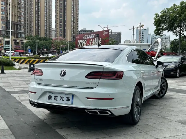 Volkswagen CC — Фото автомобиля 7