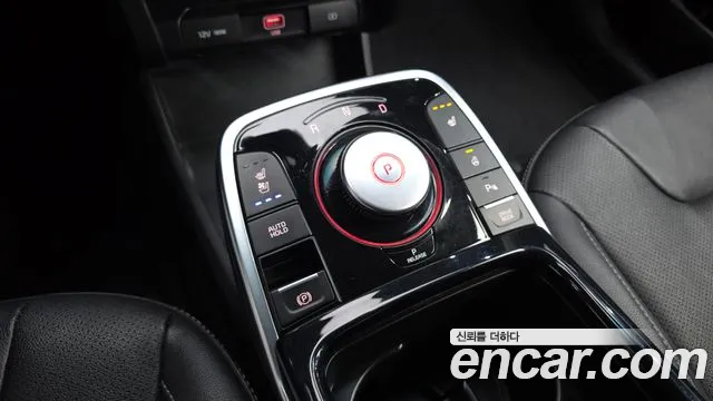 Kia Niro — Фото автомобиля 9