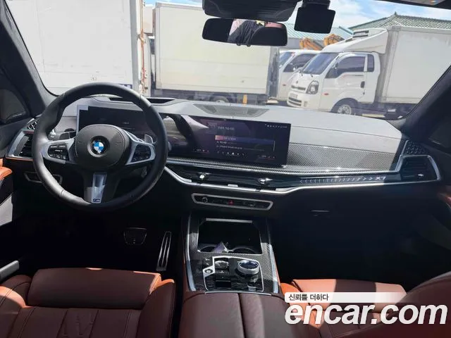 BMW X7 — Фото автомобиля 4