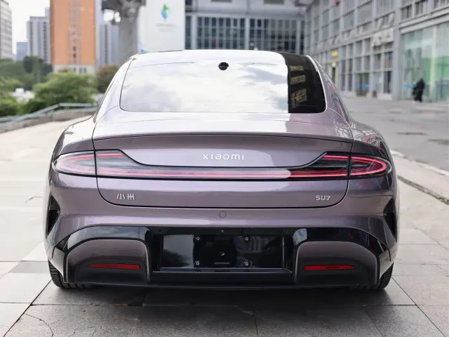 Xiaomi SU7 — Фото автомобиля 4