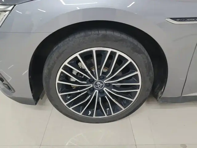 BYD Han — Фото автомобиля 22