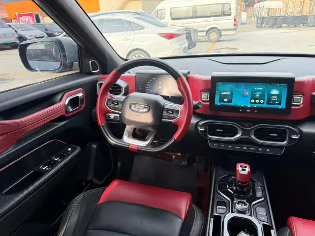 Geely ICON — Фото автомобиля 5