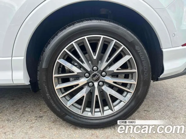 Audi Q3 40 TFSI quattro Premium — Фото автомобиля 5