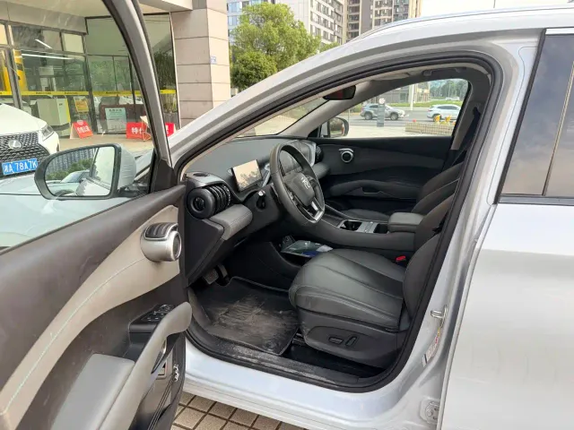 BYD Yuan PLUS — Фото автомобиля 7