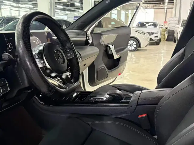 Mercedes-Benz A-Class — Фото автомобиля 4